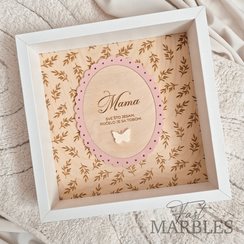 Poklon sa graviranom personalizacijom koji će svaku mamu oduševiti